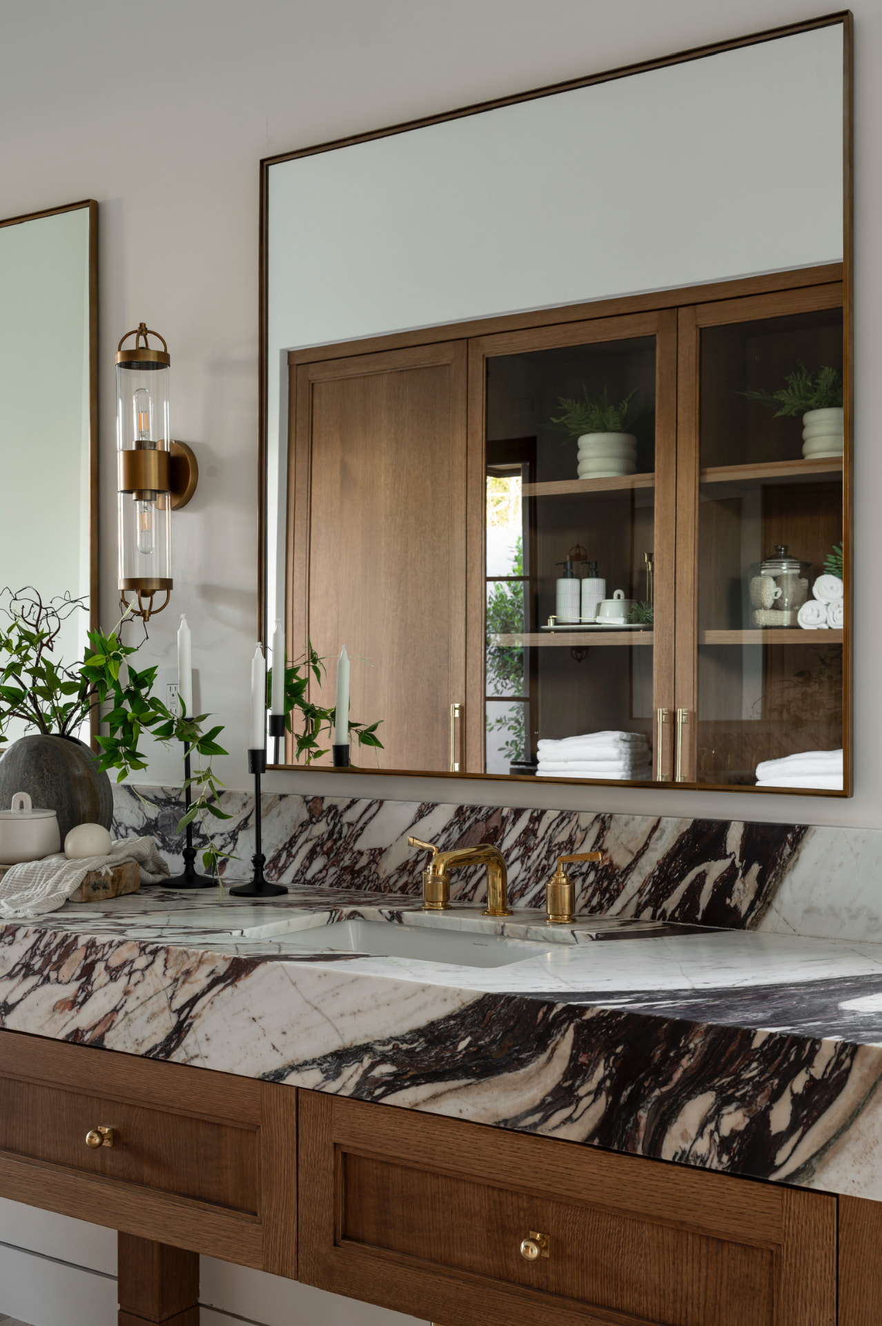 Marble bathroom vanity